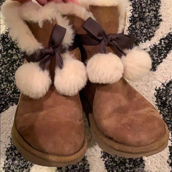 Girl’s Ugg boots - Picture 4 of 5